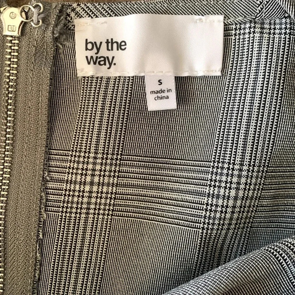 By the Way Kimmie Zipper Back Plaid Dress in Plaid Size Small - Picture 9 of 9